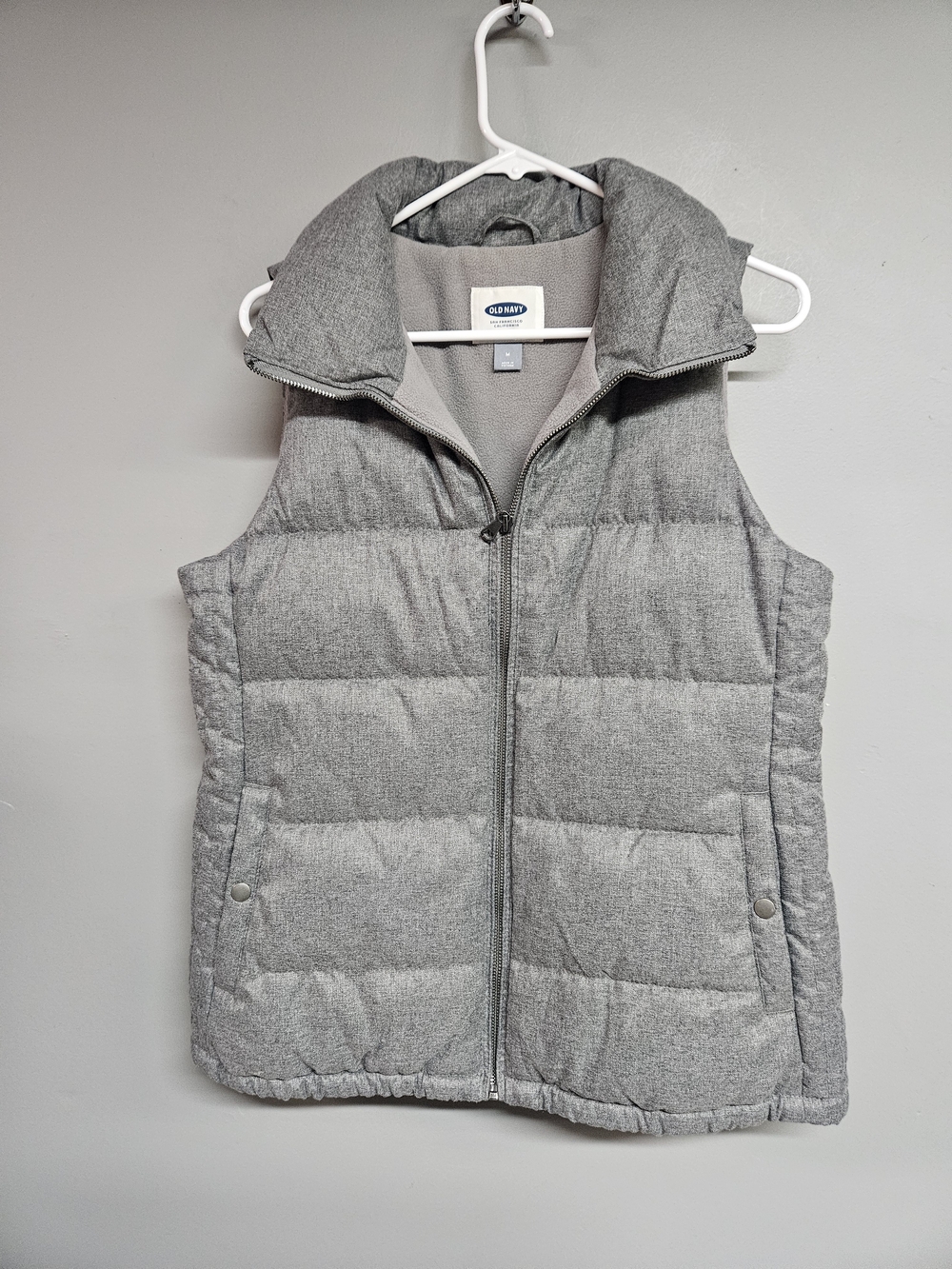 Old Navy Women's Gray Fleece Lined Quilted Puffer Vest Medium